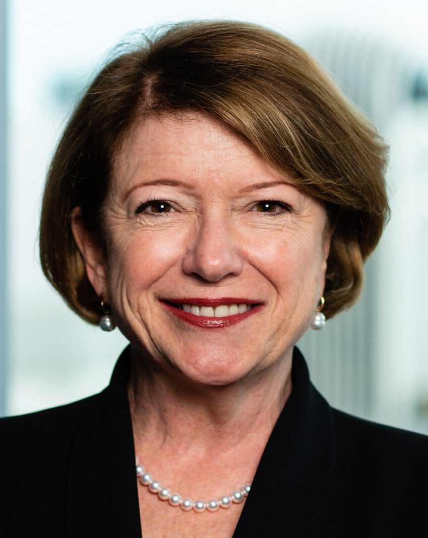 Nancy Fox j8R7pK05jpeg.jpg